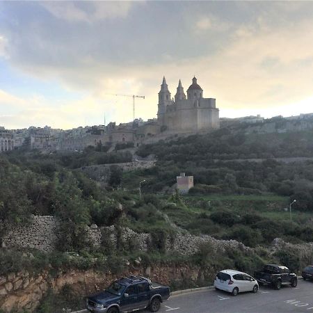 Mellieha Luxury Penthouse With Sea & Country Views Apartment Luaran gambar