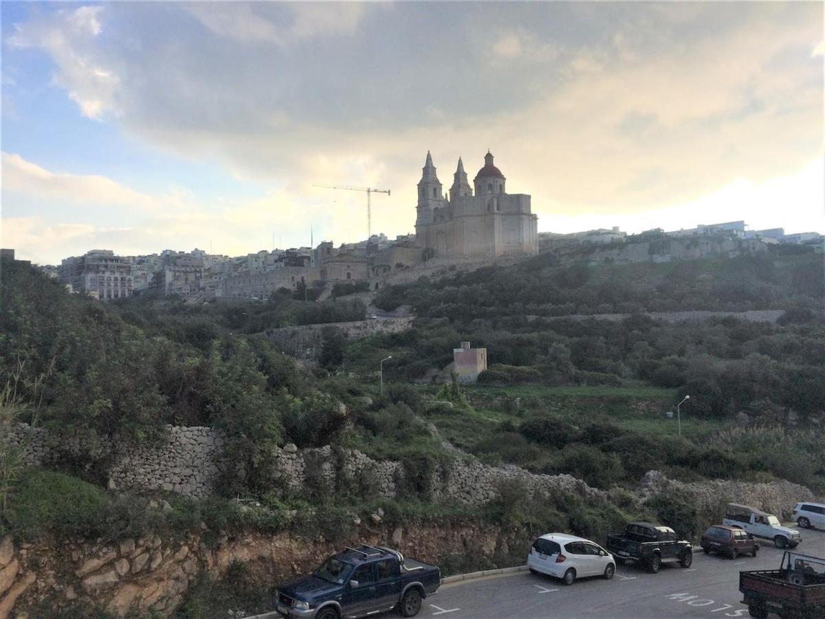 Mellieha Luxury Penthouse With Sea & Country Views Apartment Luaran gambar